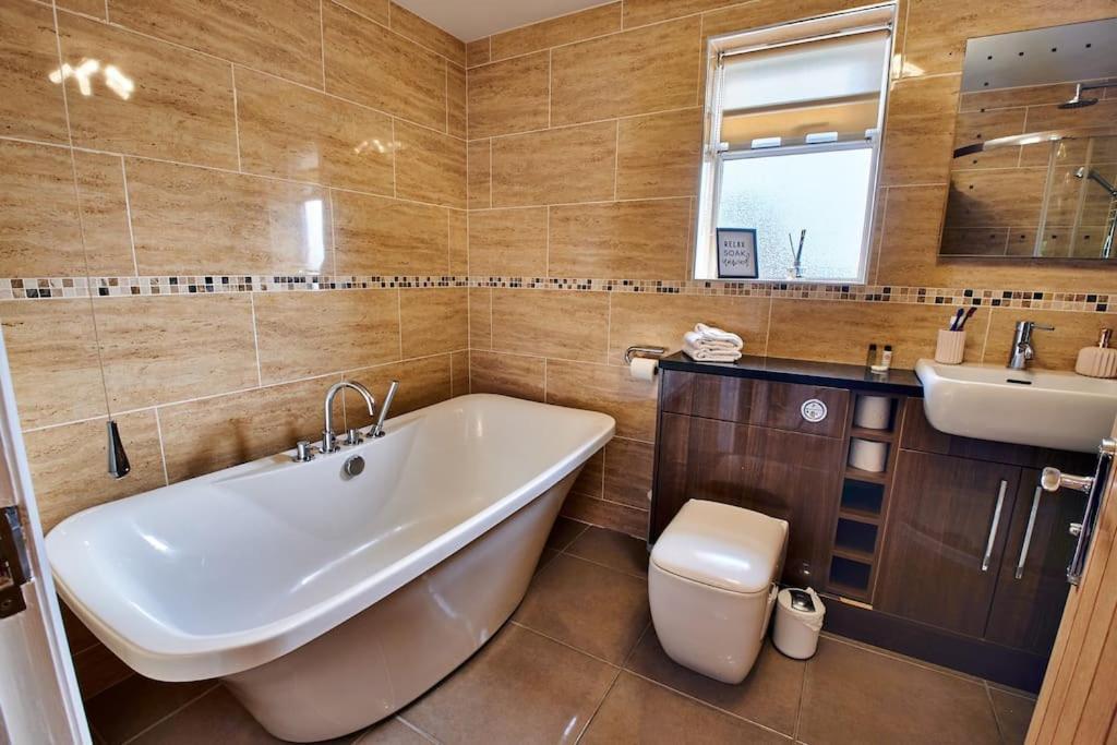 The Chase, Luxury Hot Tub Retreat, Pets Welcomed Dipton Bagian luar foto